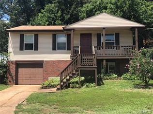 2573 Somerville Dr, High Ridge, MO 63049