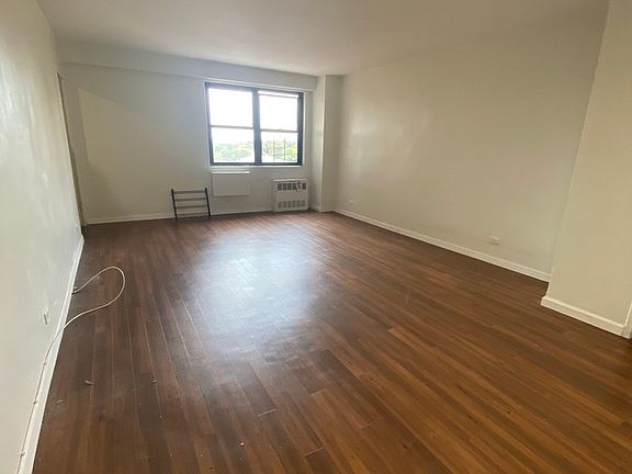 4th image of 1700 Bedford Ave APT 23L