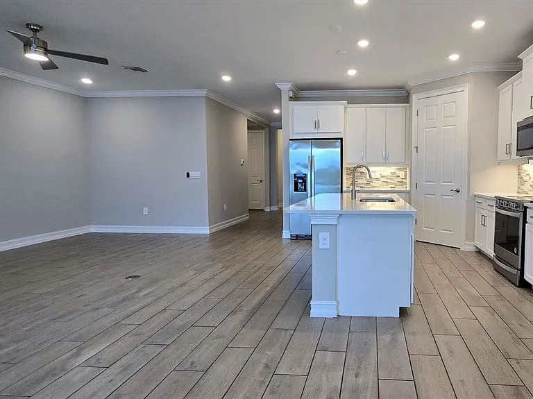 233 Vinadio Blvd — Photo 13
