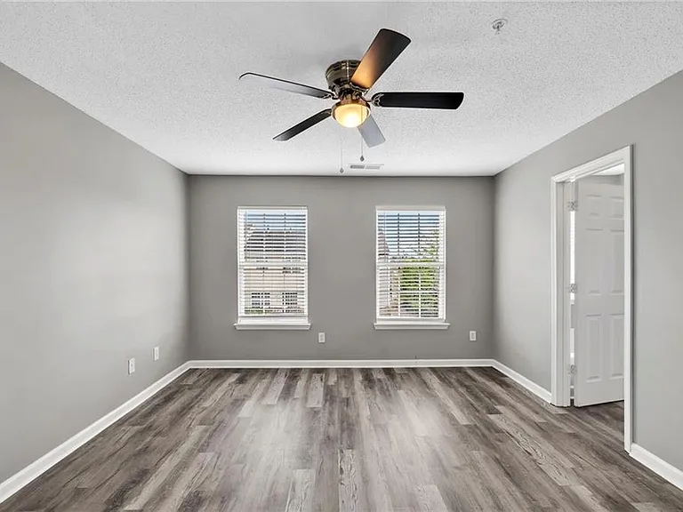 614 Market Place Ln — Photo 12