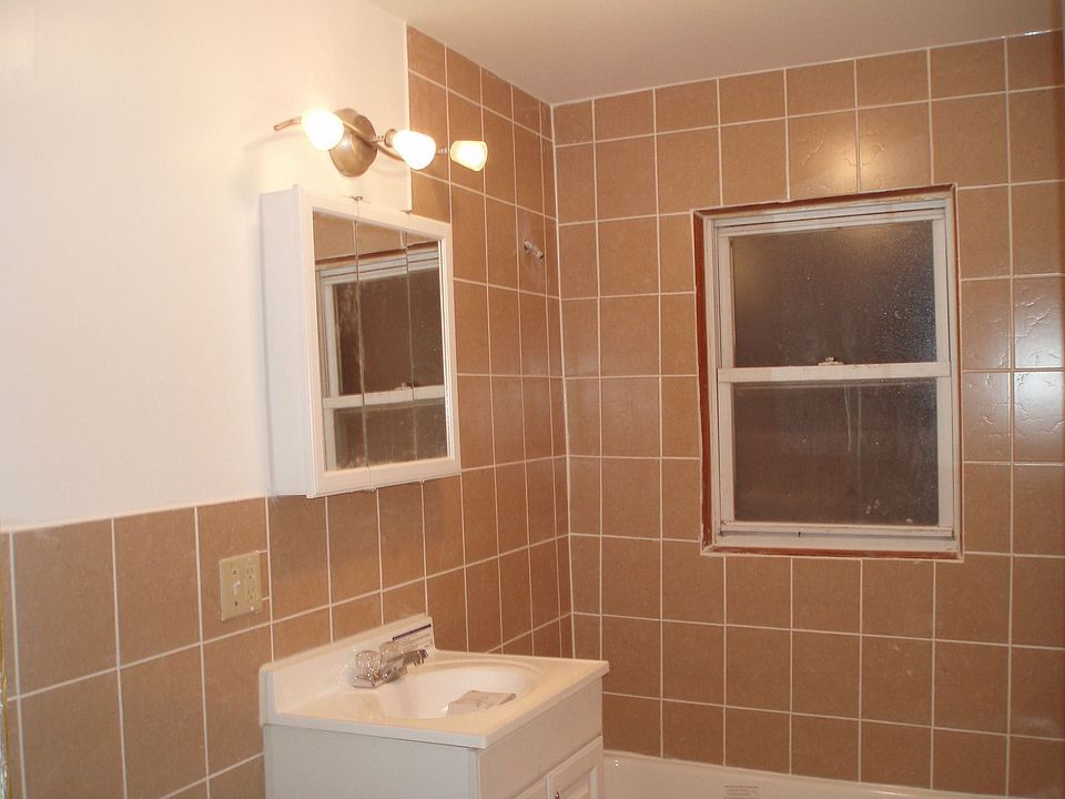 2nd image of 67 Bulwer Pl