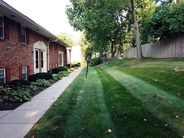 1st image of 1357 Bluff Ave #11