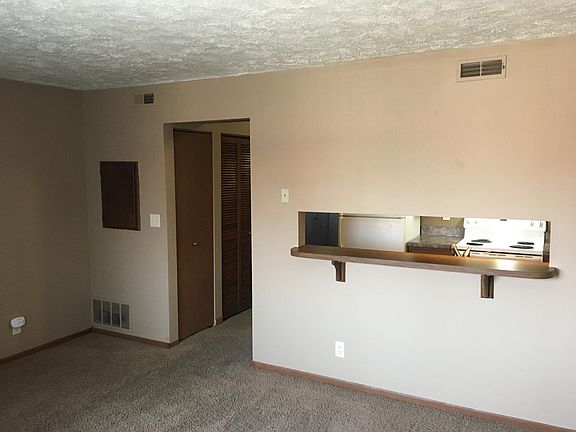 3rd image of 1812 Knox St APT 6