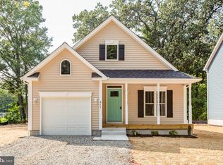 196 Albrough Blvd, Colonial Beach, VA 22443