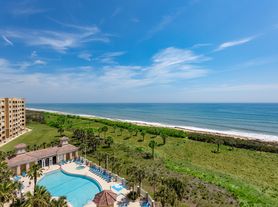60 Surfview Dr