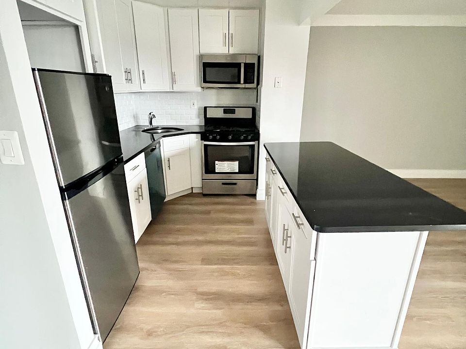 1st image of 14016 34th Ave APT 705