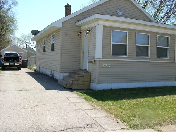 523 Newton St, Waterloo, IA 50703