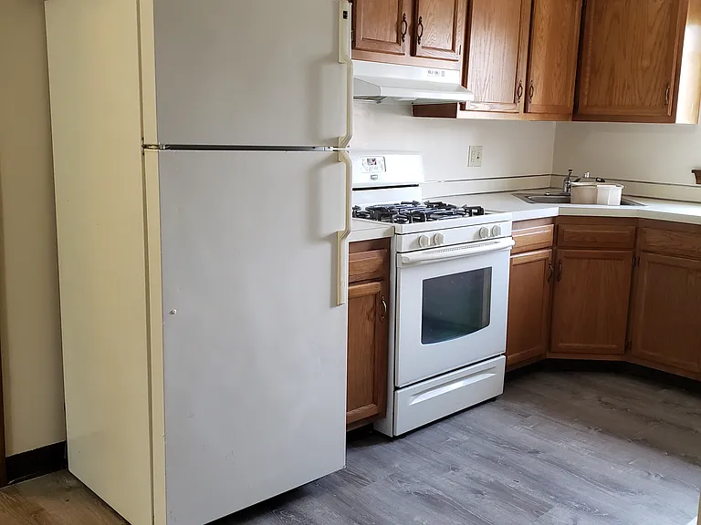 11 Evergreene #11 — Photo 4