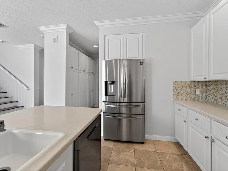 2625 E Community Dr — Photo 15