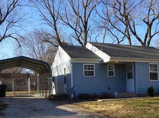 2313 SW Seabrook Ave, Topeka, KS 66614