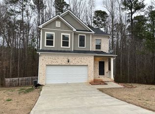 355 Valley View Dr, Fairburn, GA 30213