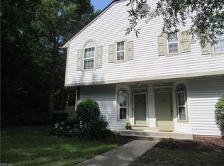 1302 Tigertail Dr, Chesapeake, VA 23320