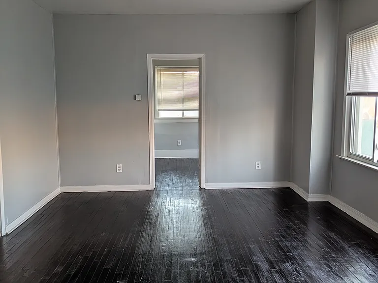 695 Algonquin St — Photo 12
