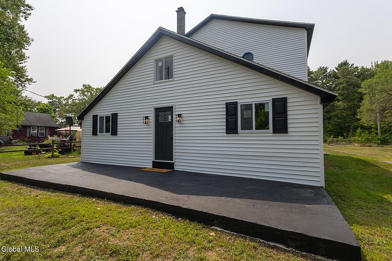 3rd image of 33 Alta Avenue