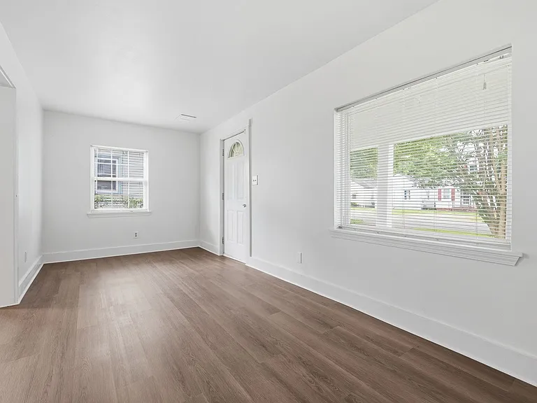 5107 Reed Ave — Photo 2