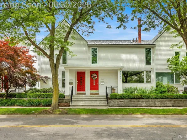 366 W Brown St, Birmingham, MI 48009