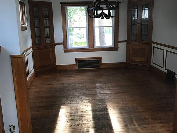 3rd image of 4306 W 50th St