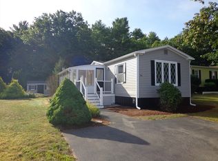 4 Narragansett Dr, Plymouth, MA 02360
