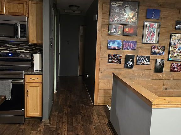 2nd image of 218 Forest Rd