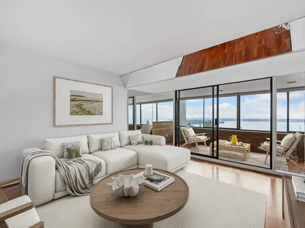 2212 Folkestone Way #63, West Vancouver, BC V7S 2X7