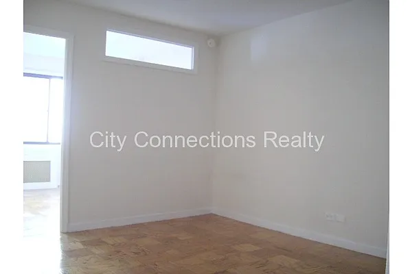 Rented by City Connections Realty | media 17