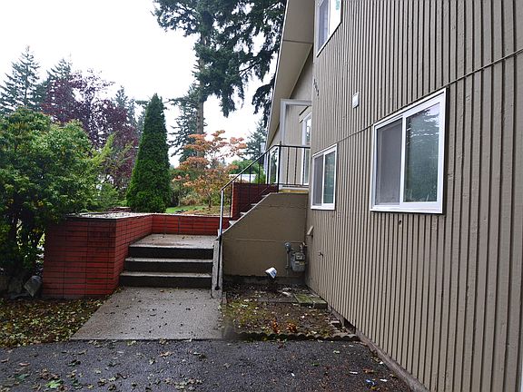 2nd image of 9013 26th Ave S