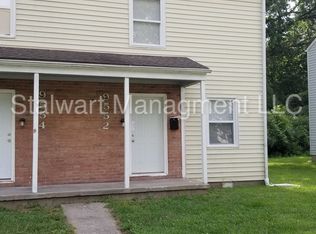 9554 Charlotte St, Kansas City, MO 64131