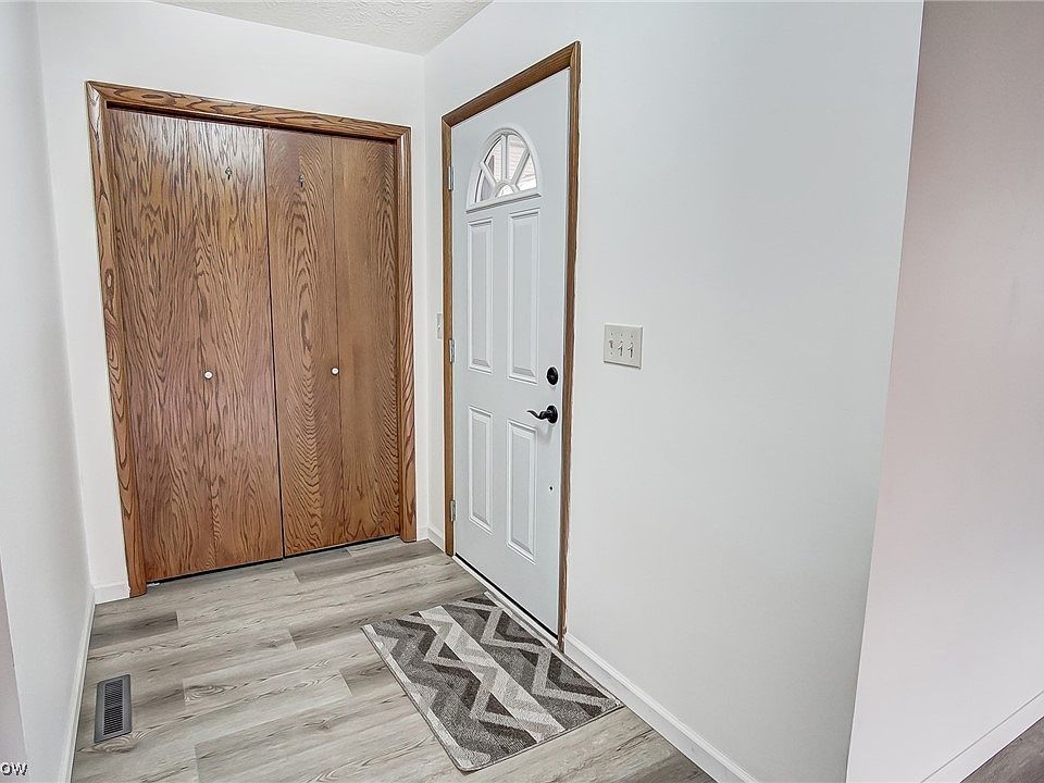 1034 Derbydale Rd, Akron, OH 44306 Zillow