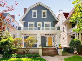 554 Argyle Rd #1, Brooklyn, NY 11230