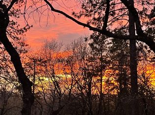 166 Barton Dr, Applegate, CA 95703