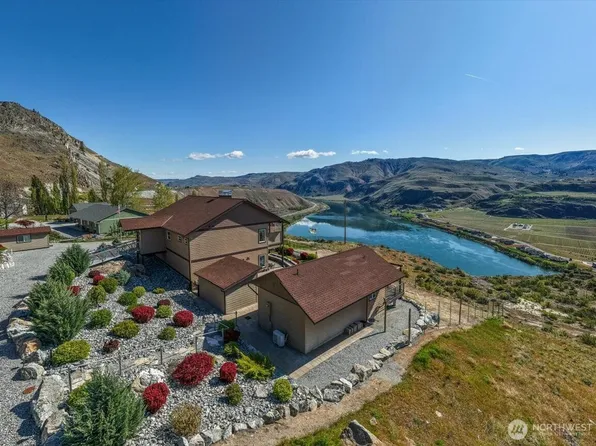 525 Columbia View Road, Chelan, WA 98816
