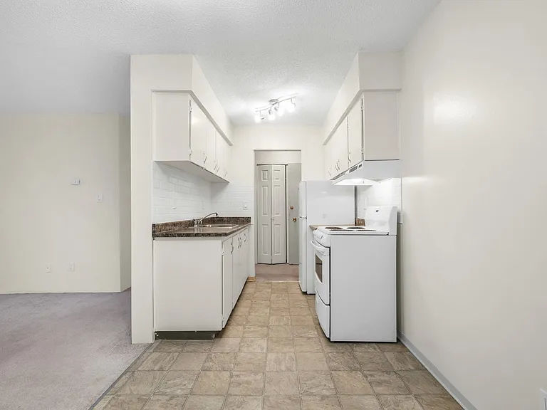 6044 Wilson Ave — Photo 8