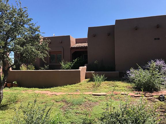 2nd image of 5609 Goldenrod Way