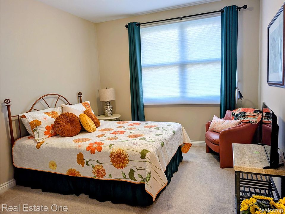 16988 Forest Edge, photo 16