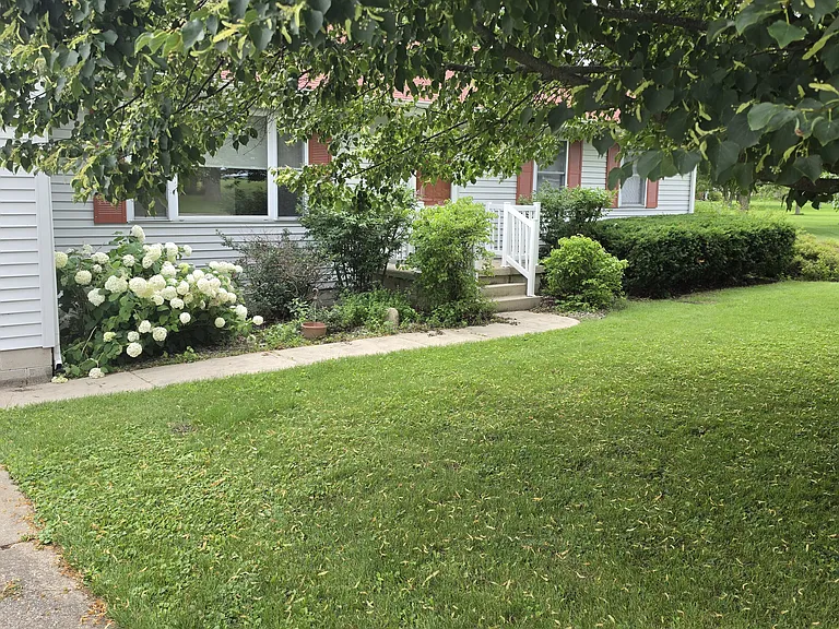 107 Kendall St — Photo 1