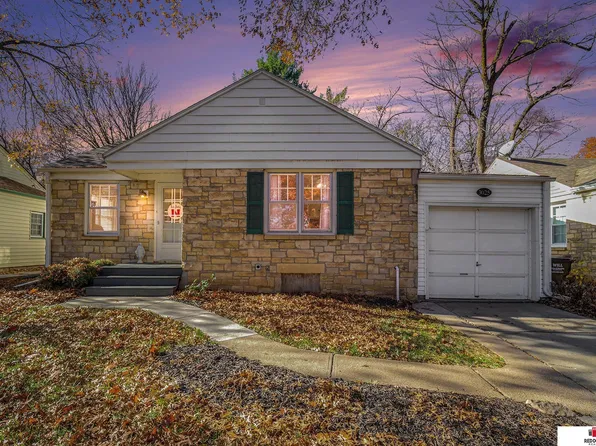 3025 S 44th St, Lincoln, NE 68506