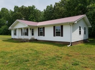 8296 Hollow Springs Rd, Bradyville, TN 37026