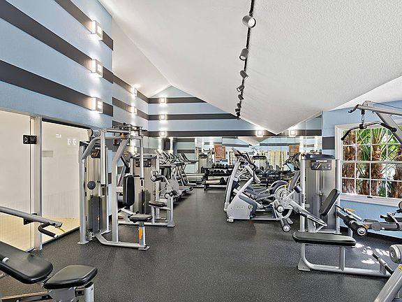 4th image of 5900 Bent Pine Dr #4-183