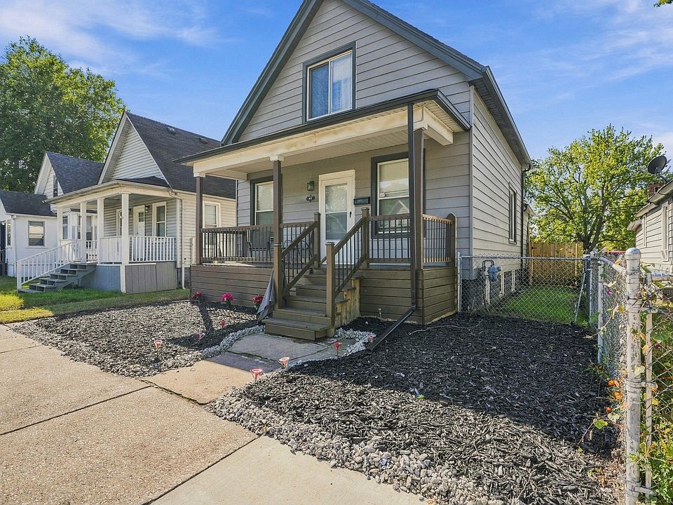92 E Pleasant St, photo 2
