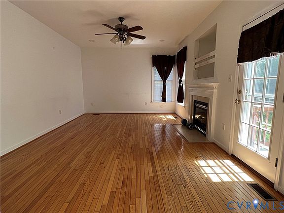 3rd image of 4925 Saddleridge Ct