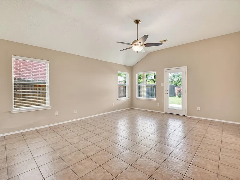 2507 Cypress Springs Ct — Photo 26