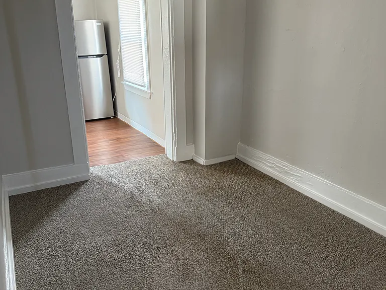 229 5th Ave #1 — Photo 5