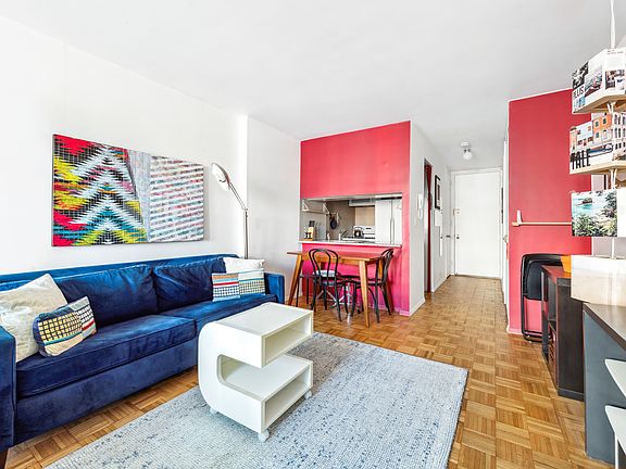 3rd image of 393 W 49th St APT 4O