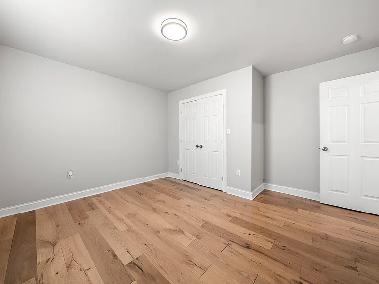 2322 Greenland Ave — Photo 11