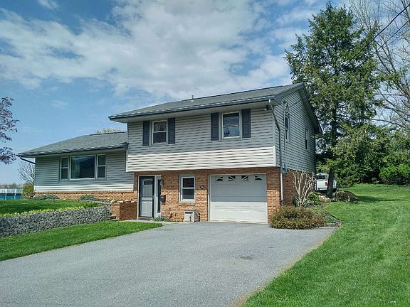 2nd image of 14 Pajill Dr