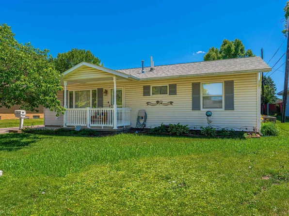 627 21st St, Lincoln, IL 62656