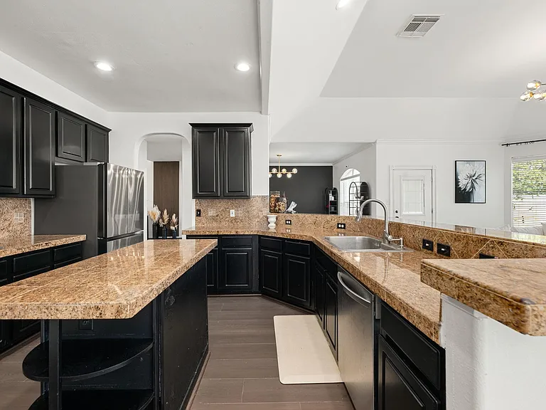 14910 Lake Woodbridge Ct — Photo 19