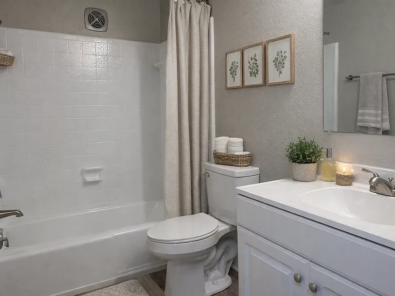 Wind Crest Apartments and Townhomes - Move in Specials Available! — Photo 30