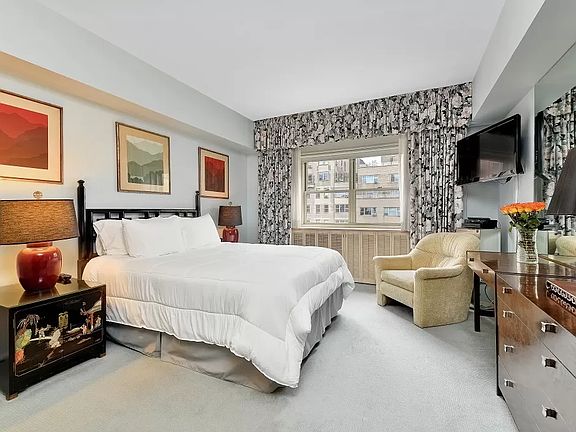 5th image of 35 Park Ave APT 16F