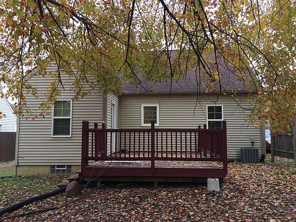2nd image of 708 Thoreau Ave